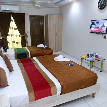 Hotel Deluxe Lahore Exteriér fotografie