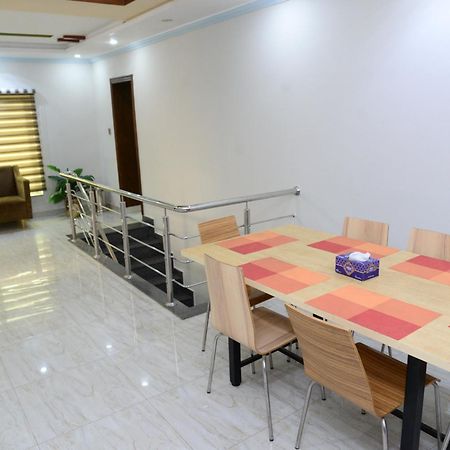Hotel Deluxe Lahore Exteriér fotografie