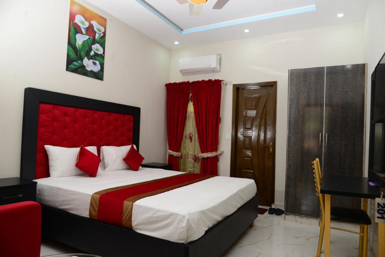 Hotel Deluxe Lahore Exteriér fotografie