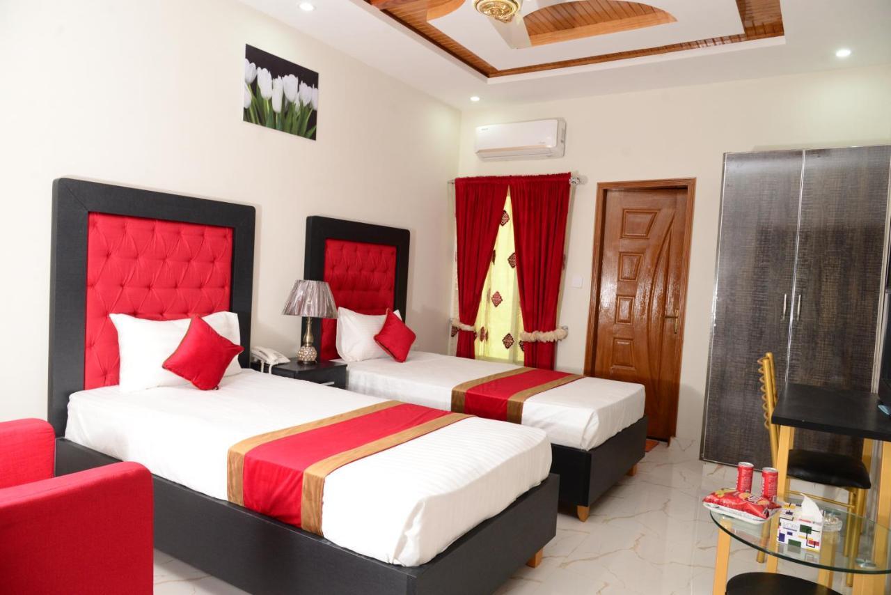 Hotel Deluxe Lahore Exteriér fotografie