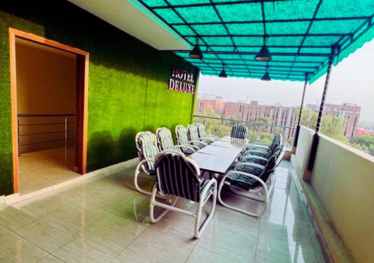 Hotel Deluxe Lahore Exteriér fotografie